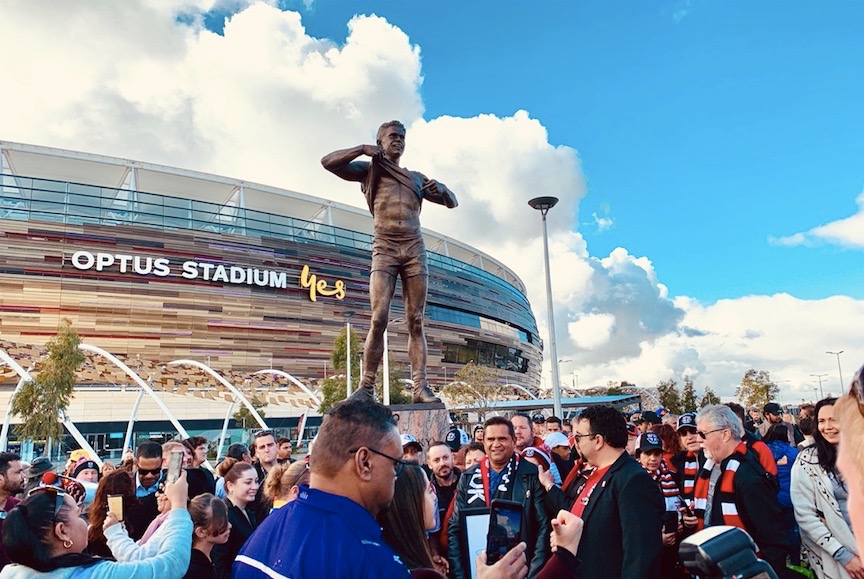 Historic Nicky Winmar sculpture unveiled at Optus Stadium via Alex Wadelton + Aaron Tyler