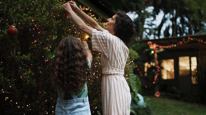 S+N: O Boticário celebrates real connections in new Christmas campaign via AlmapBBDO Brazil