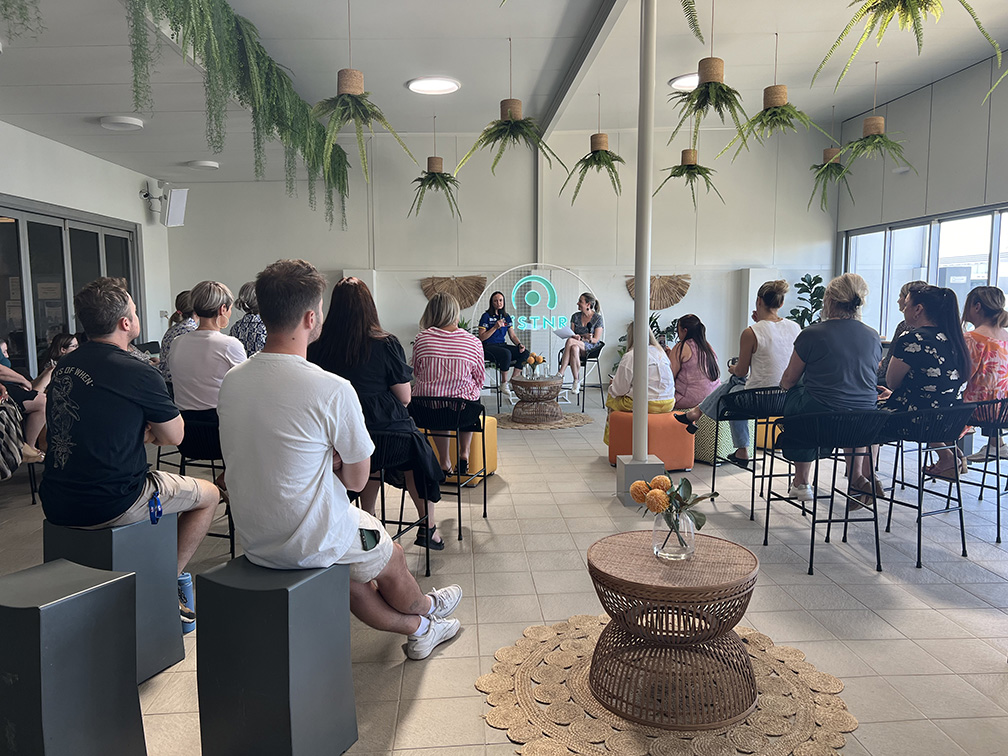 Daisy Pearce visits SCA Perth for IWD
