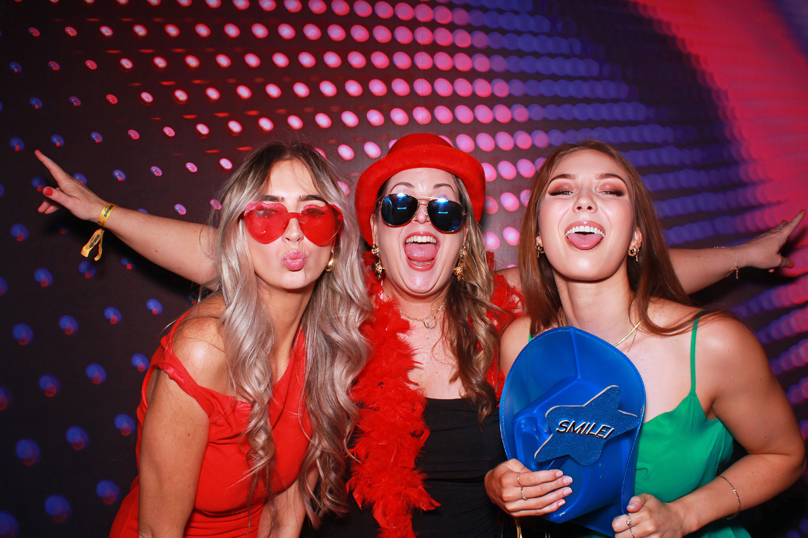 Check out the pics from Air Oasis