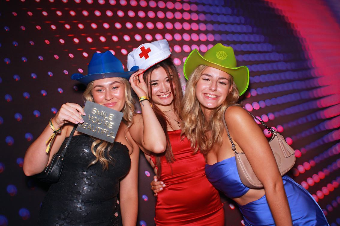 Check out the pics from Air Oasis