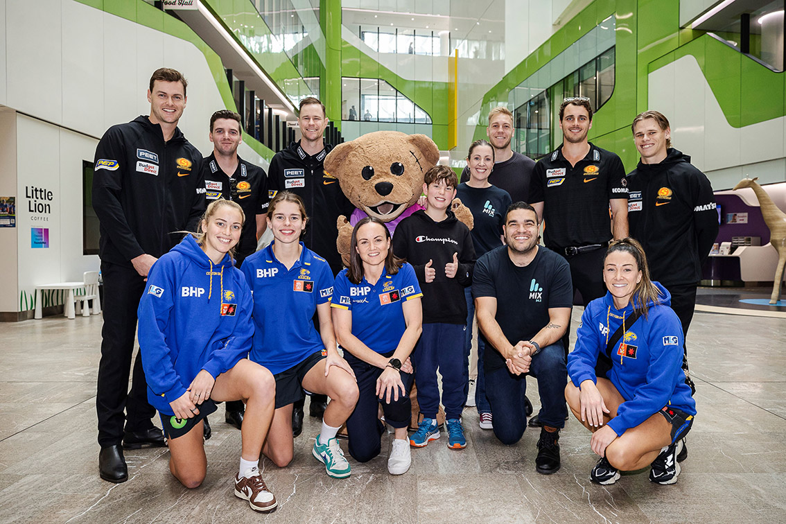 Mix94.5’s Pete & Kymba and other Perthanalities brighten up Perth Children’s Hospital