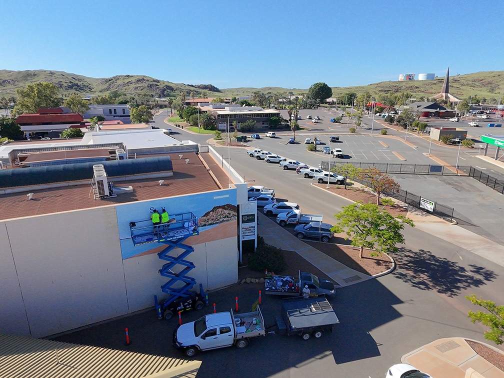 Mural Media unveils its first large-scale mural advertising site in Karratha