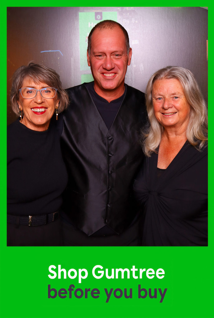 Good Times: Inside the Gumtree Photo Booth at the Oasis Ball On Broadway