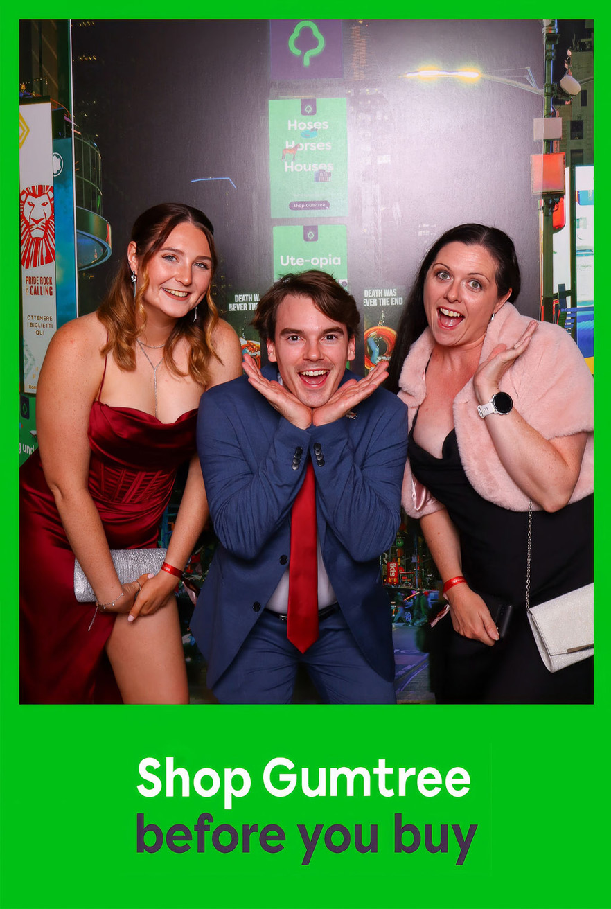 Good Times: Inside the Gumtree Photo Booth at the Oasis Ball On Broadway