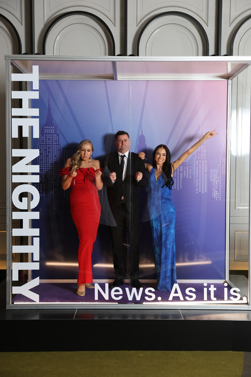 Good Times at the Oasis Ball: On Broadway – Step into The Nightly Photobox