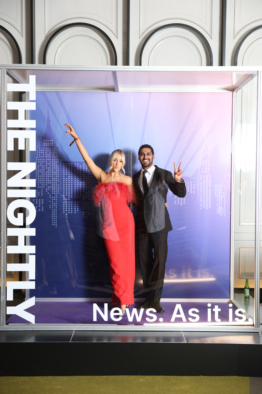 Good Times at the Oasis Ball: On Broadway – Step into The Nightly Photobox